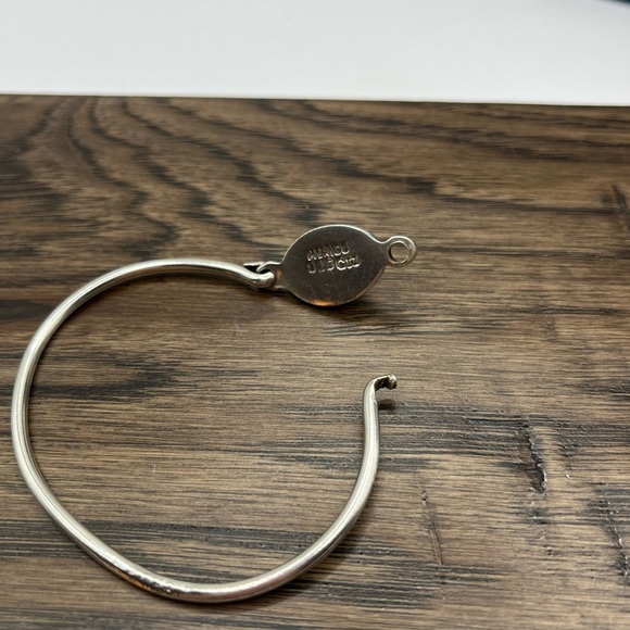 Sterling Silver and Light Pink Quartz Minimalist Bracelet - Picture 3 of 12